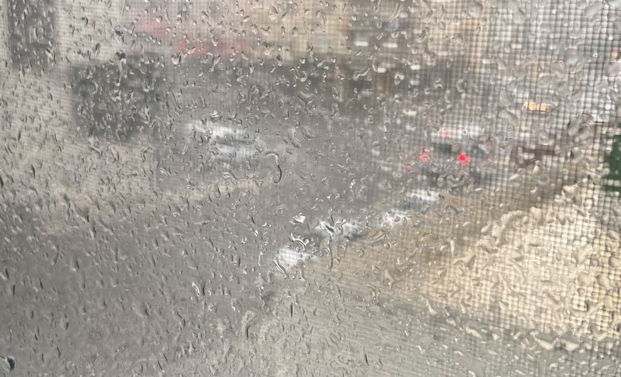 Mersin'de Sağanak Yağış Etkisini Gösteriyor: Meteoroloji'den İki İlçe İçin Özel Uyarı