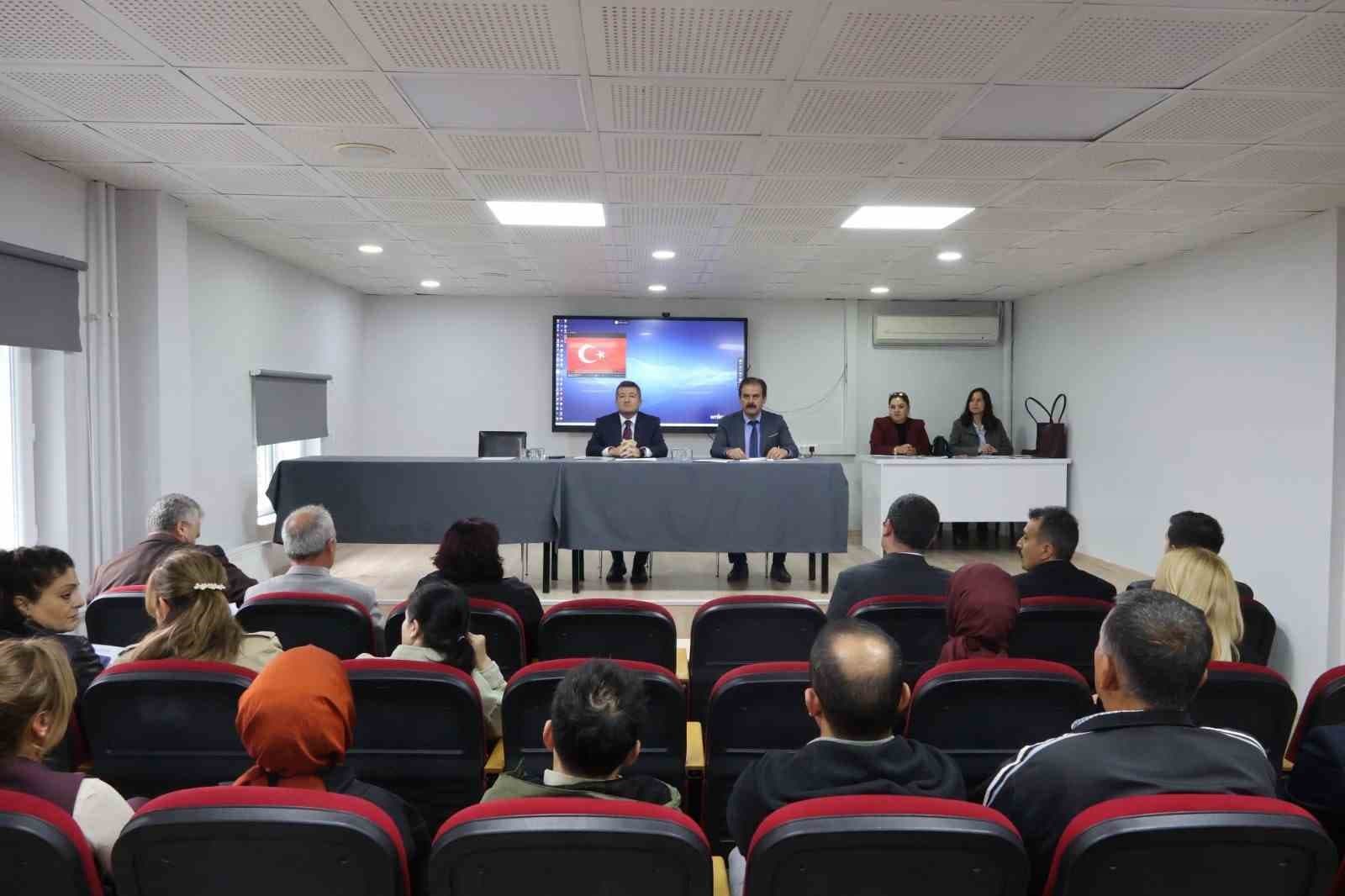 Bilecik'te İl Millî Eğitim Komisyonu Bir Araya Geldi