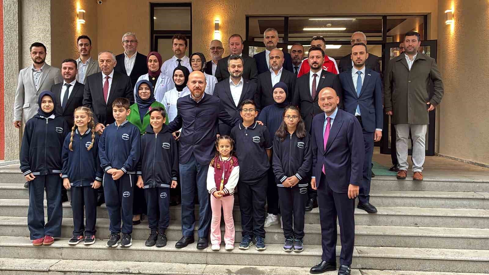 Bilal Erdoğan Akçakoca'da Nezahat Özdemir İmam Hatip Ortaokulu'nu Ziyaret Etti