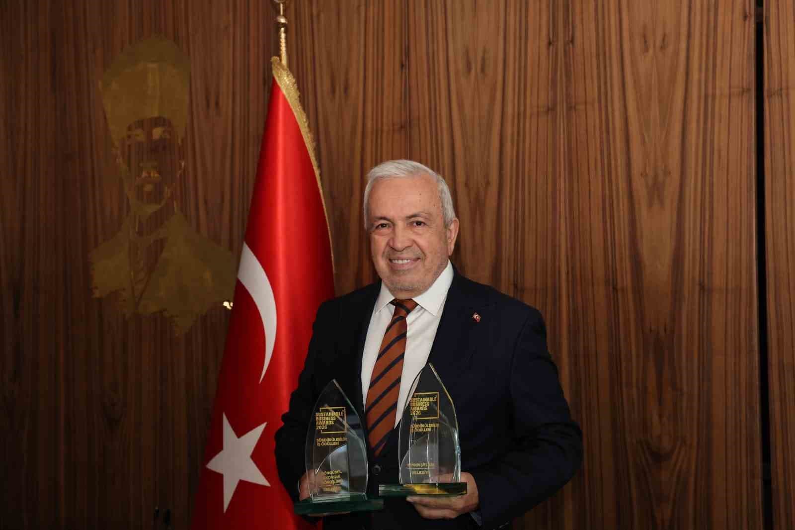 Nilüfer Belediyesi'nin Doğa ve Çevre Odaklı Projelerine Sürdürülebilirlik Ödülü