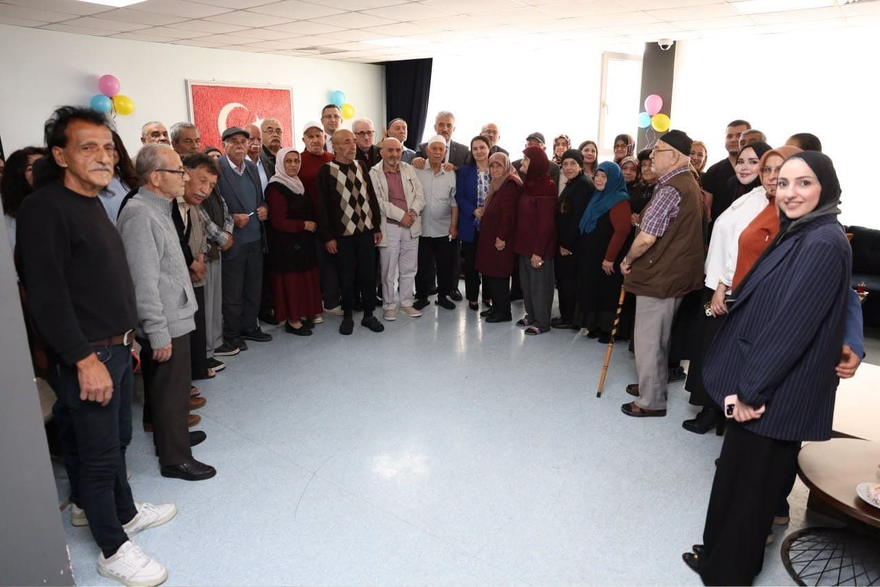 Düzce Valisi Mehmet Makas Huzurevi Sakinleriyle Bir Araya Geldi