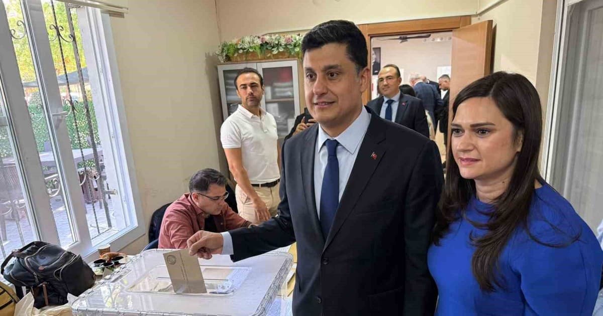 Aydın Sanayi Odası'nda Sandık Heyecanı: Üyeler Yeni Yönetim İçin Sandık Başında