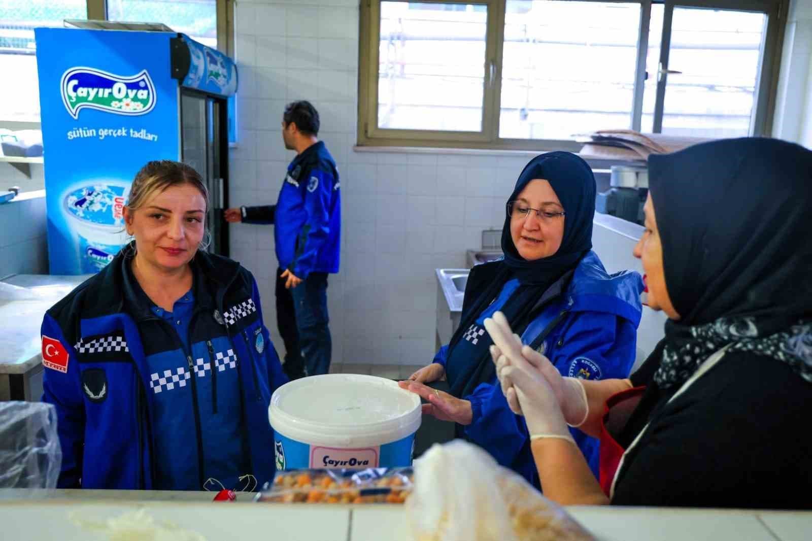 Kocaeli'de Okul Kantinlerine Yönelik Hijyen ve Fiyat Denetimleri Sıklaştırıldı