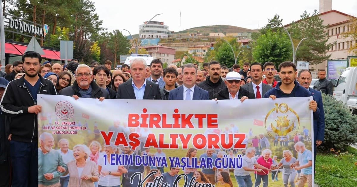 Bayburt'ta Dünya Yaşlılar Günü Yürüyüş ve Spor Etkinlikleriyle Kutlandı