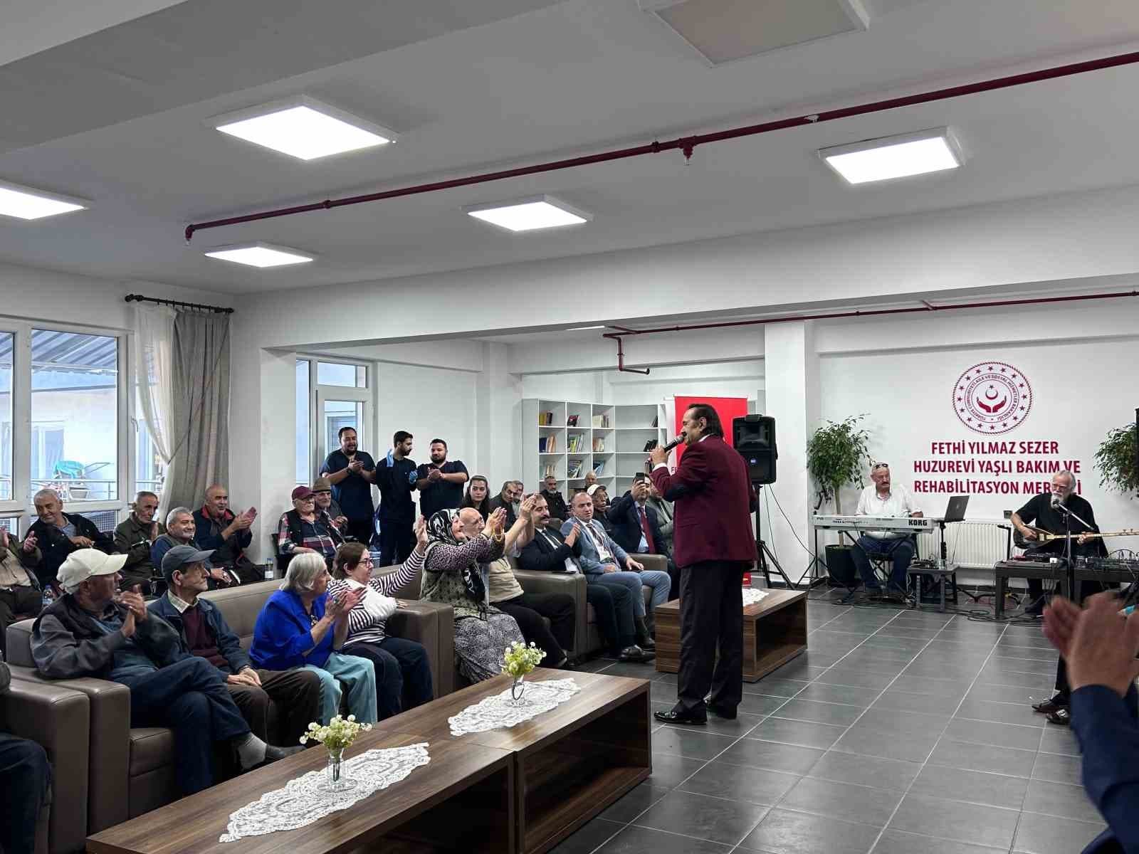 Eskişehir'de Kuşaklar Arası Dayanışma: Huzurevi Sakinleri ve Koruma Altındaki Çocuklar Müzikle Buluştu