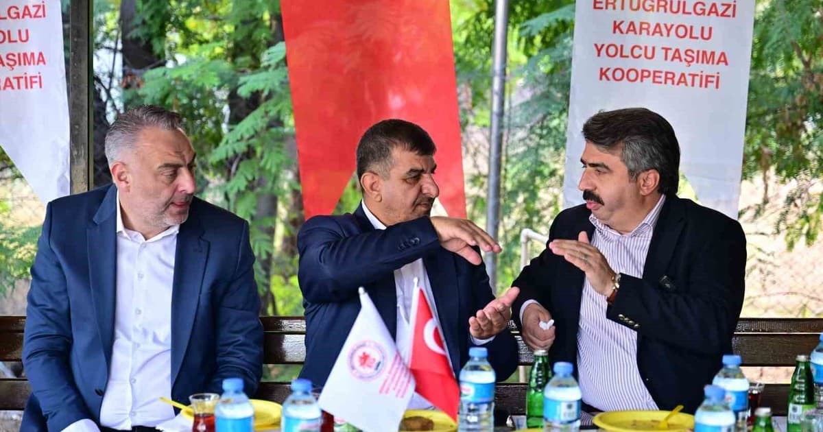 Başkan Oktay Yılmaz Ertuğrulgazi'de Şoför Esnafıyla Bir Araya Geldi