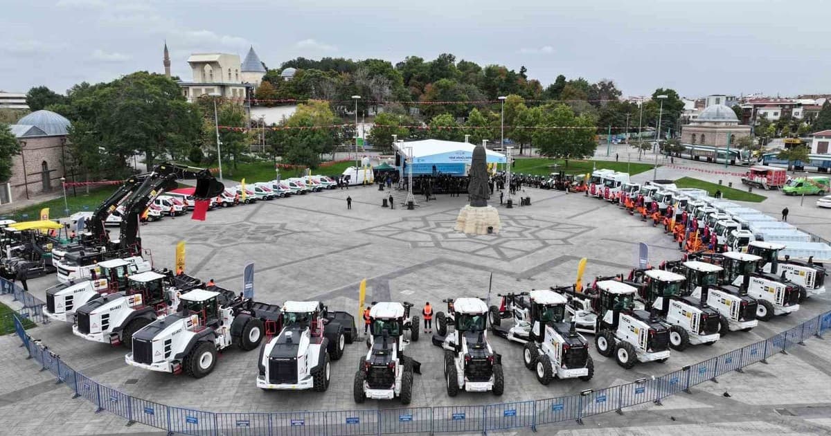 Konya Büyükşehir Belediyesi Filosuna 419 Million Liralık 54 Yeni Araç Eklendi