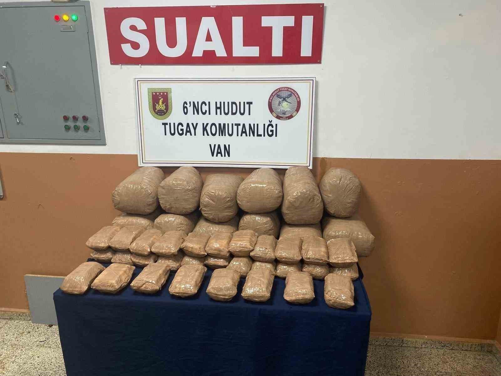 Sınırda 516 bin 727 gram uyuşturucu madde ele geçirildi