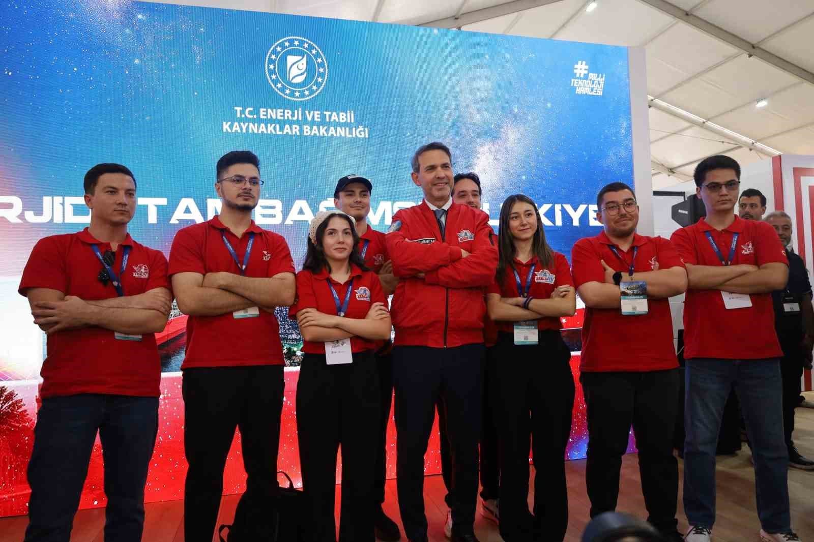 Bakan Bayraktar: "İlk reaktörde önümüzdeki birkaç ay içerisinde ilk elektriği üretmeyi hedefliyoruz"