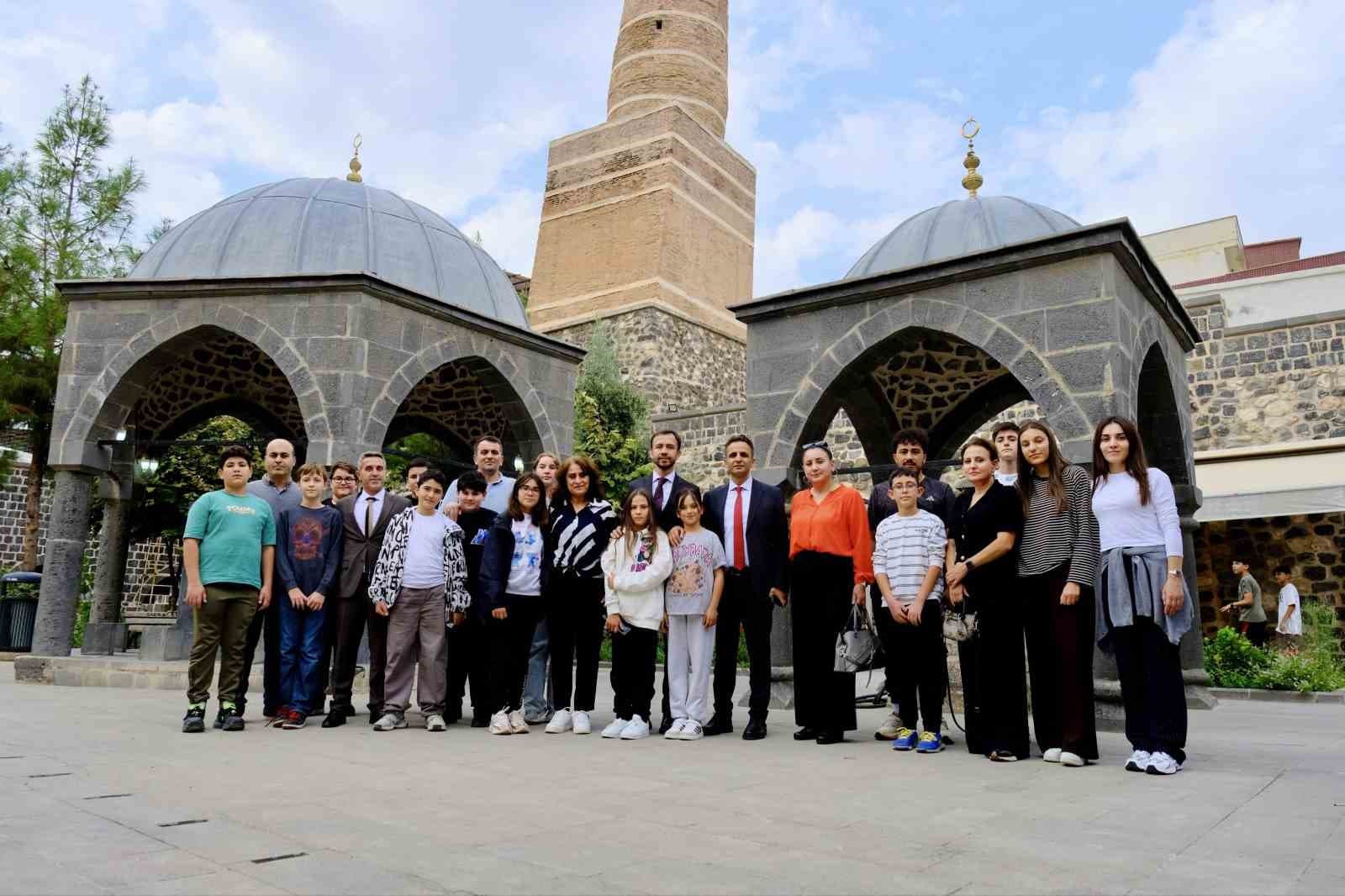 Cizre’de kültür buluşması: İstanbullu öğrenciler Dengbêj Evi’ne hayran kaldı