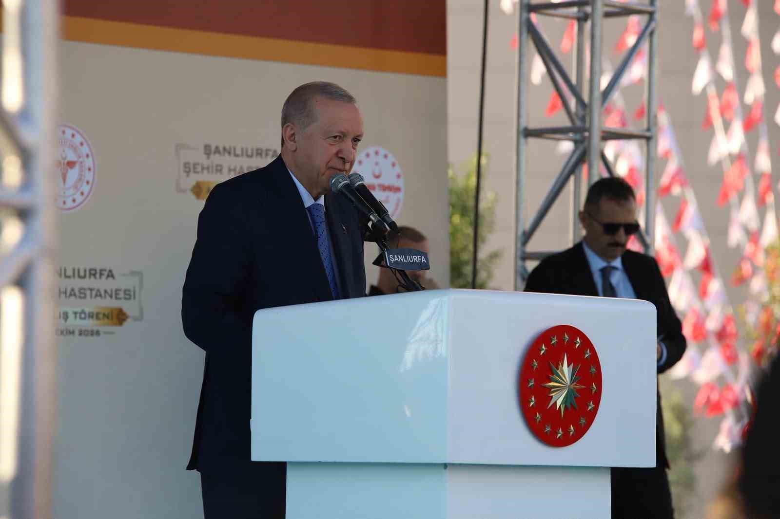 Cumhurbaşkanı Erdoğan: "İster belediyelerde ister sermaye piyasalarında olsun milletin malına el uzatanların yaptıkları yanlarına asla kar kalmayacak"