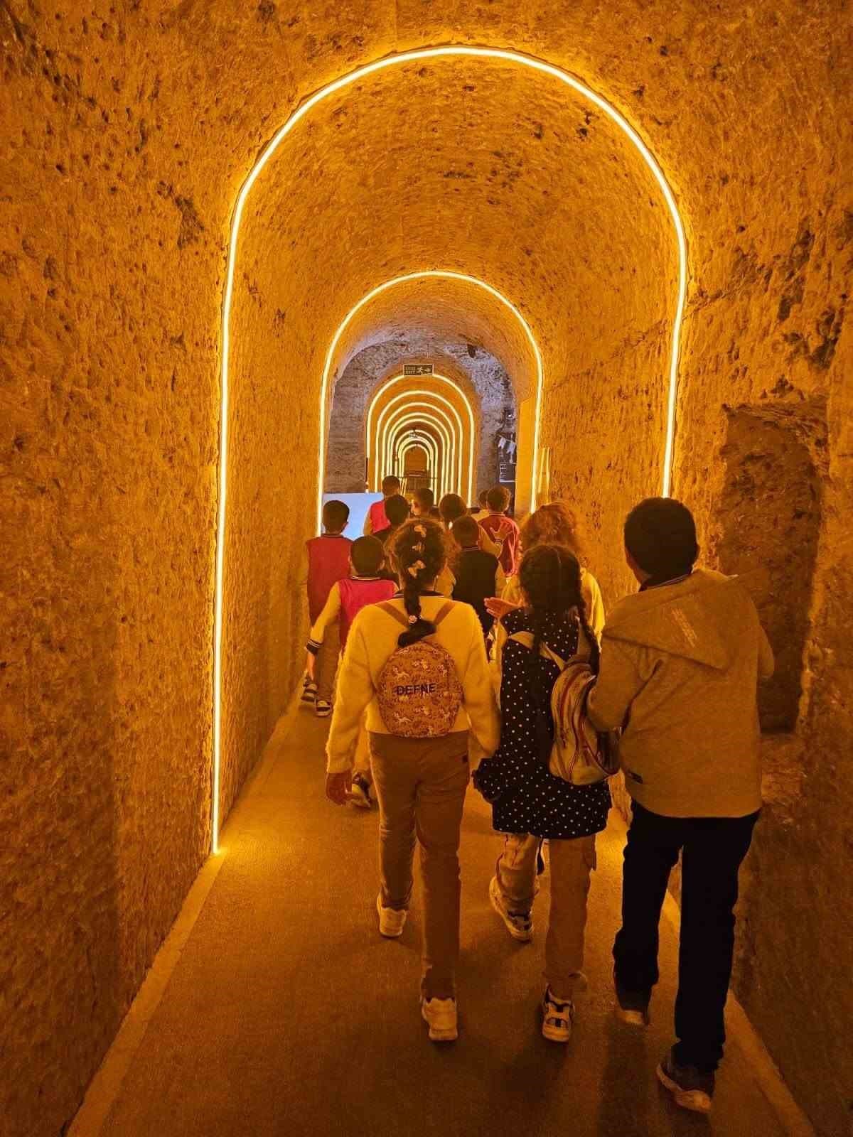 Akyaka’nın öğrencileri Kars’ın tarihi mirasını yerinde keşfetti