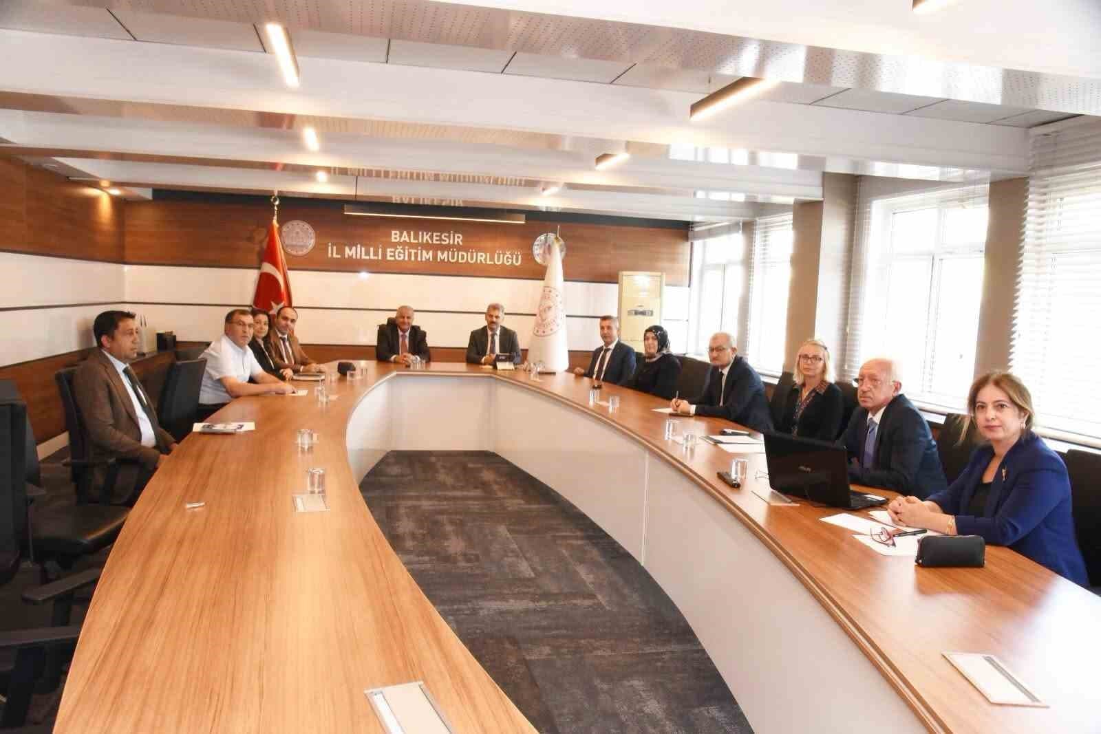 Balıkesir’de hayat boyu öğrenme için yol haritası ele alındı