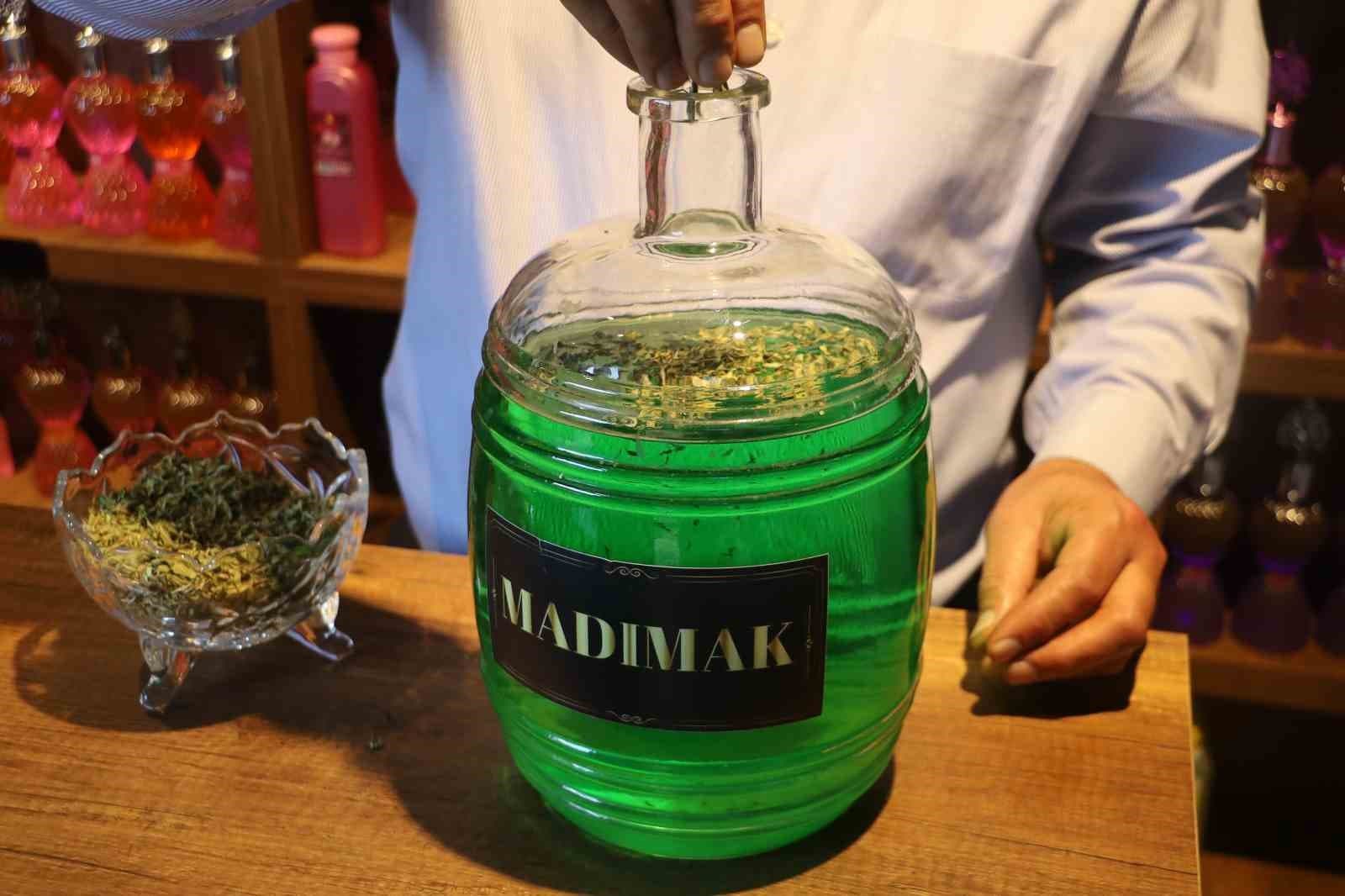 Türkülere konu olan madımağın dondurmasından sonra bu kez de kolonyasını yaptılar