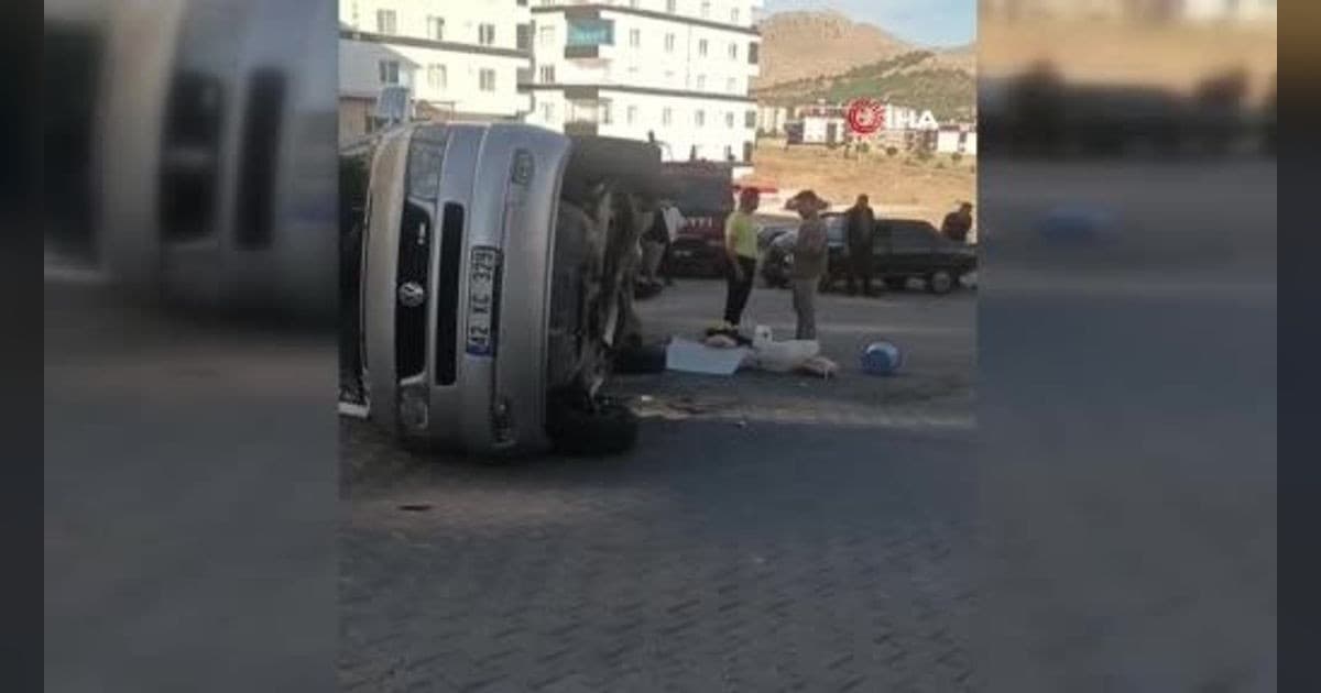 Eskişehir’de otomobil minibüsle çarpıştı: 5 yaralı