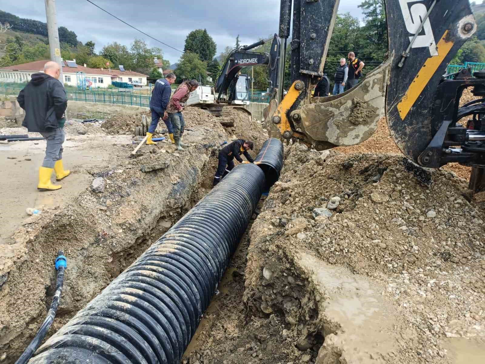 Esmahanım Köyü’nde yağmur suyu altyapısı güçlendirildi