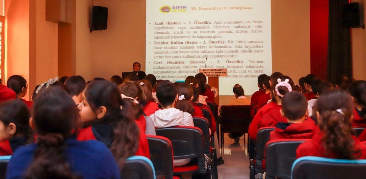 Erzincan’da öğrencilere sıfır atık ve çevre bilinci eğitimi