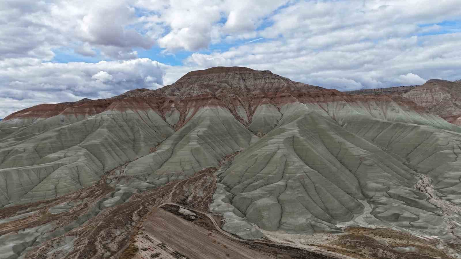 Gökkuşağı Tepeleri’nden Kuş Cenneti’ne uzanan doğa rotası yerli ve yabancı turistleri çekiyor