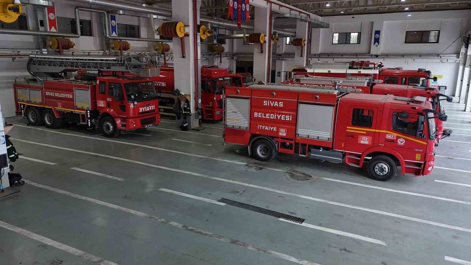 Sivas İtfaiyesi son 4 yılda 3 bin 92 yangına müdahale etti