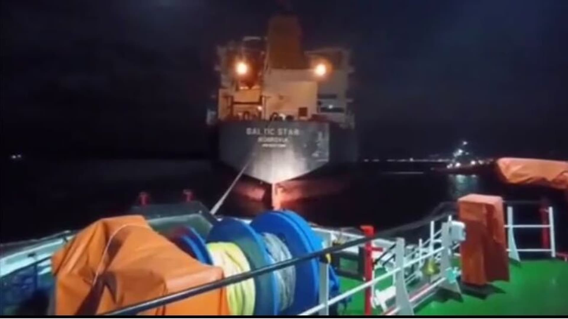 Çanakkale Boğazı'nda Tanker Arızası: Gemi Ekiplerce Güvenli Bölgeye Çekildi