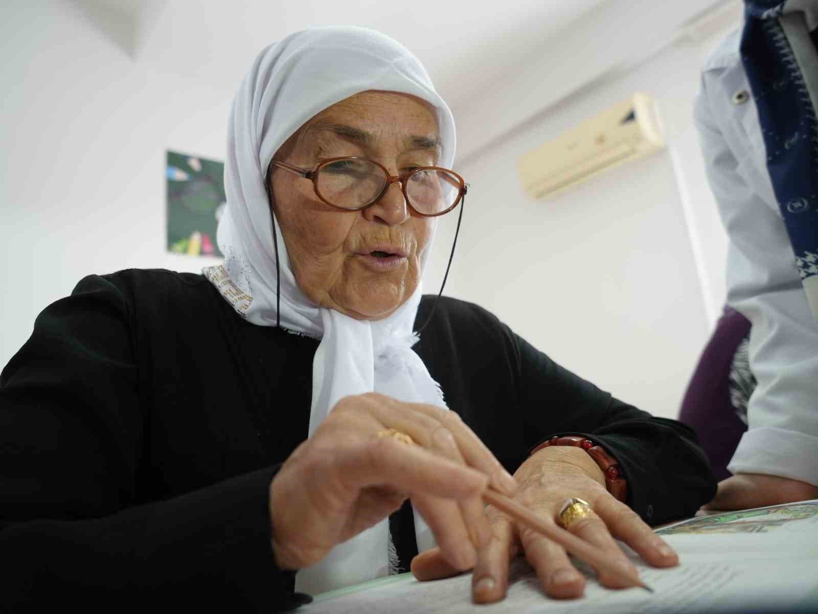 Erzincan Gökyüzünde Görsel Şölen: UFO Benzeri Mercek Bulutu Hayran Bıraktı