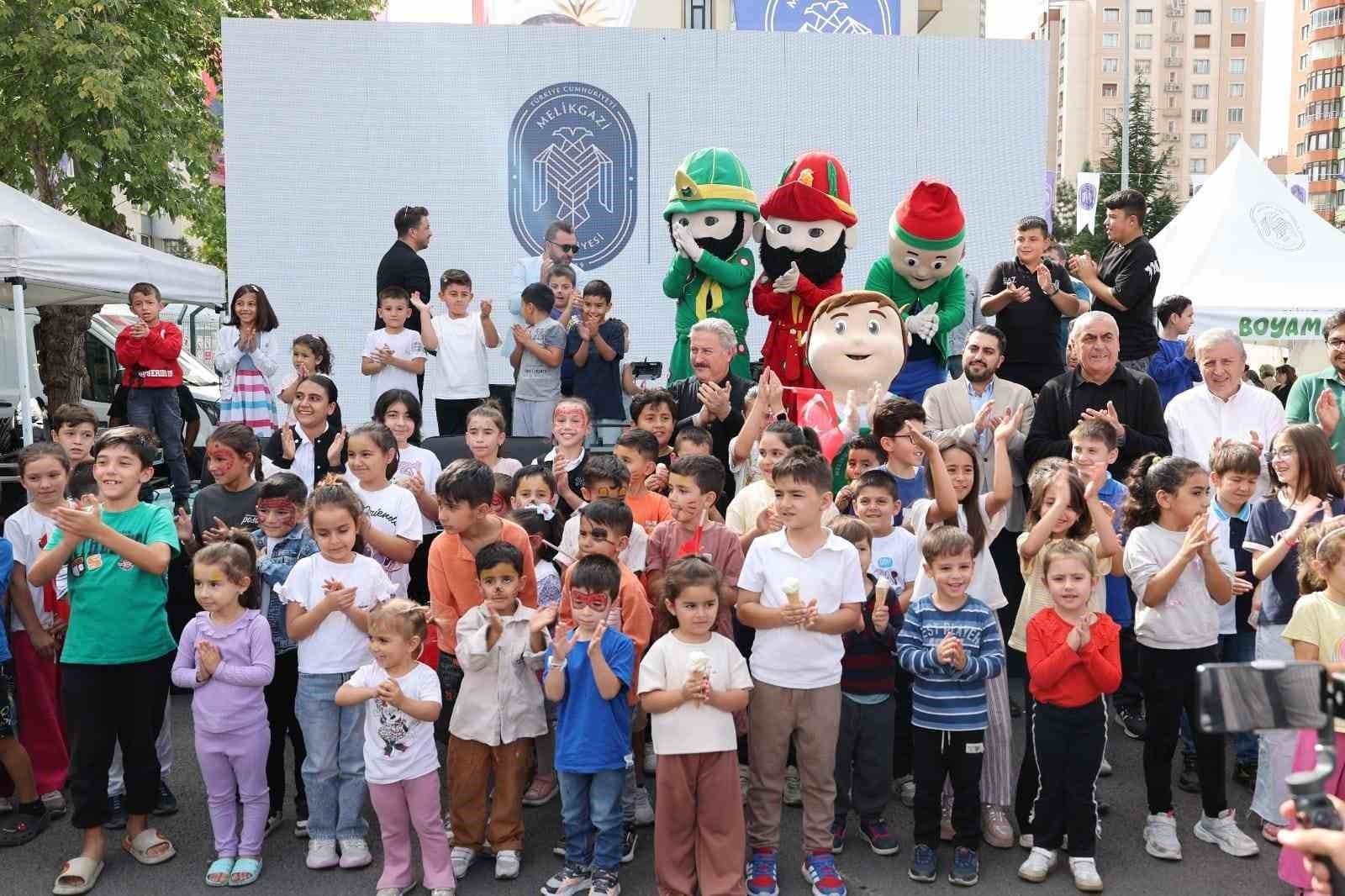 Melikgazi Belediyesi Filosuna 48 Yeni Araç Kattı