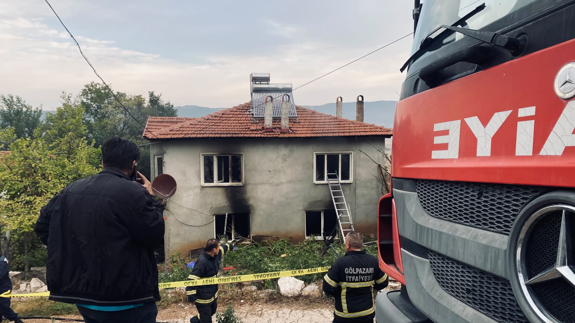 Ev yangınında kahreden detay! Baba ve kızı yaşamını yitirdi!