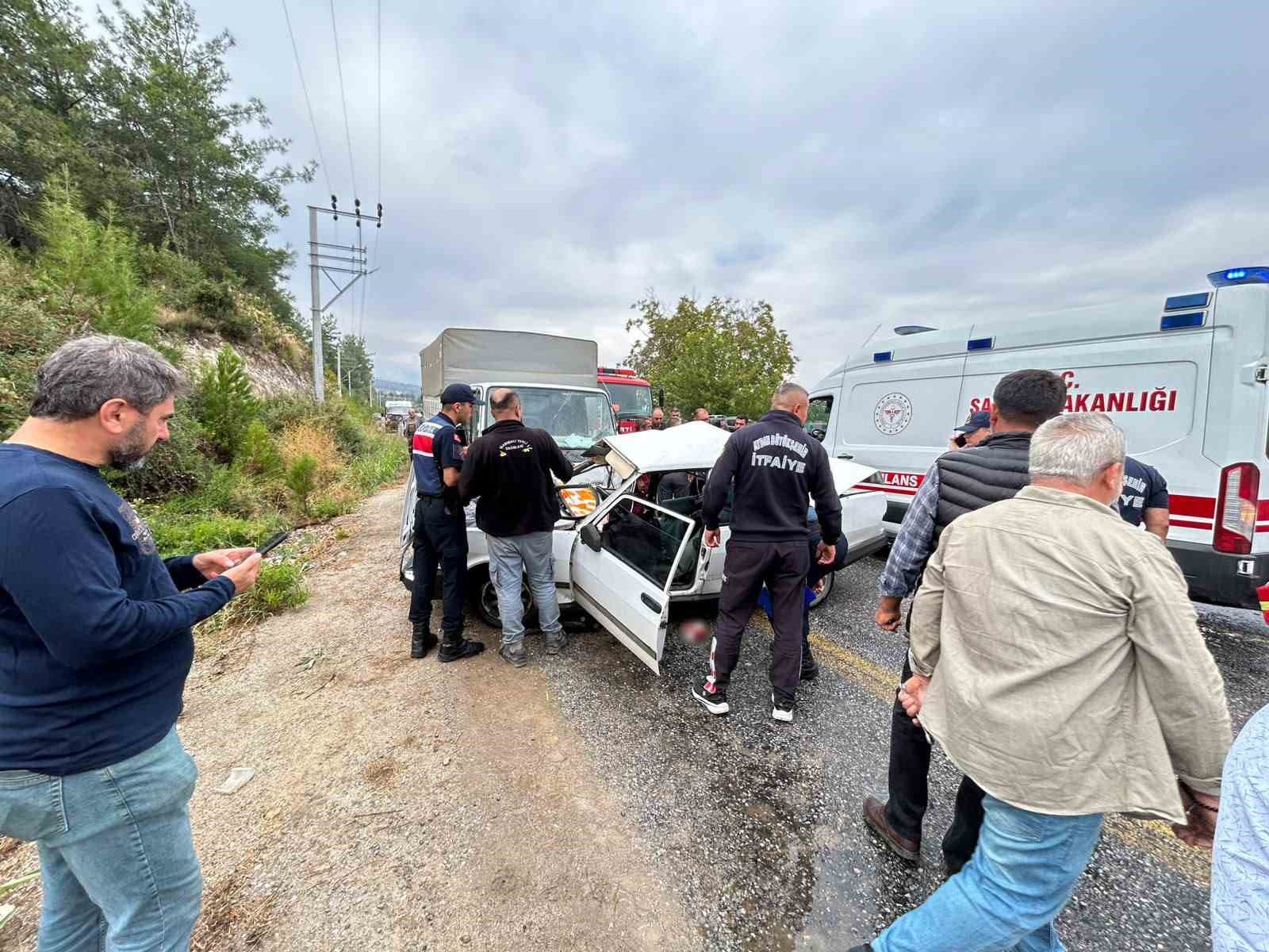 Bozdoğan’da trafik kazası: 1 ölü, 2 yaralı