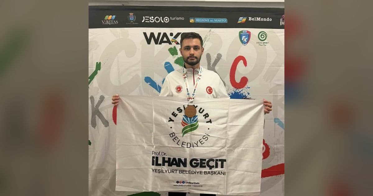 Yeşilyurt Belediyesporlu Ömer Faruk Yılmaz dünya üçüncüsü oldu