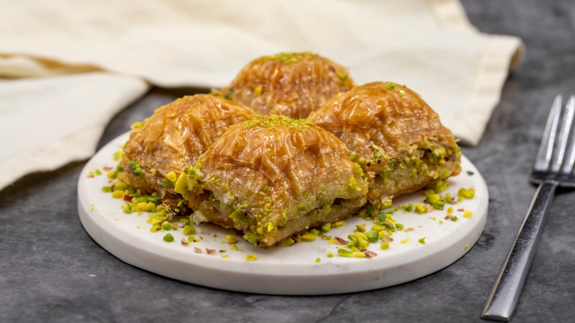 Rüyada baklava yemek ne anlama gelir?