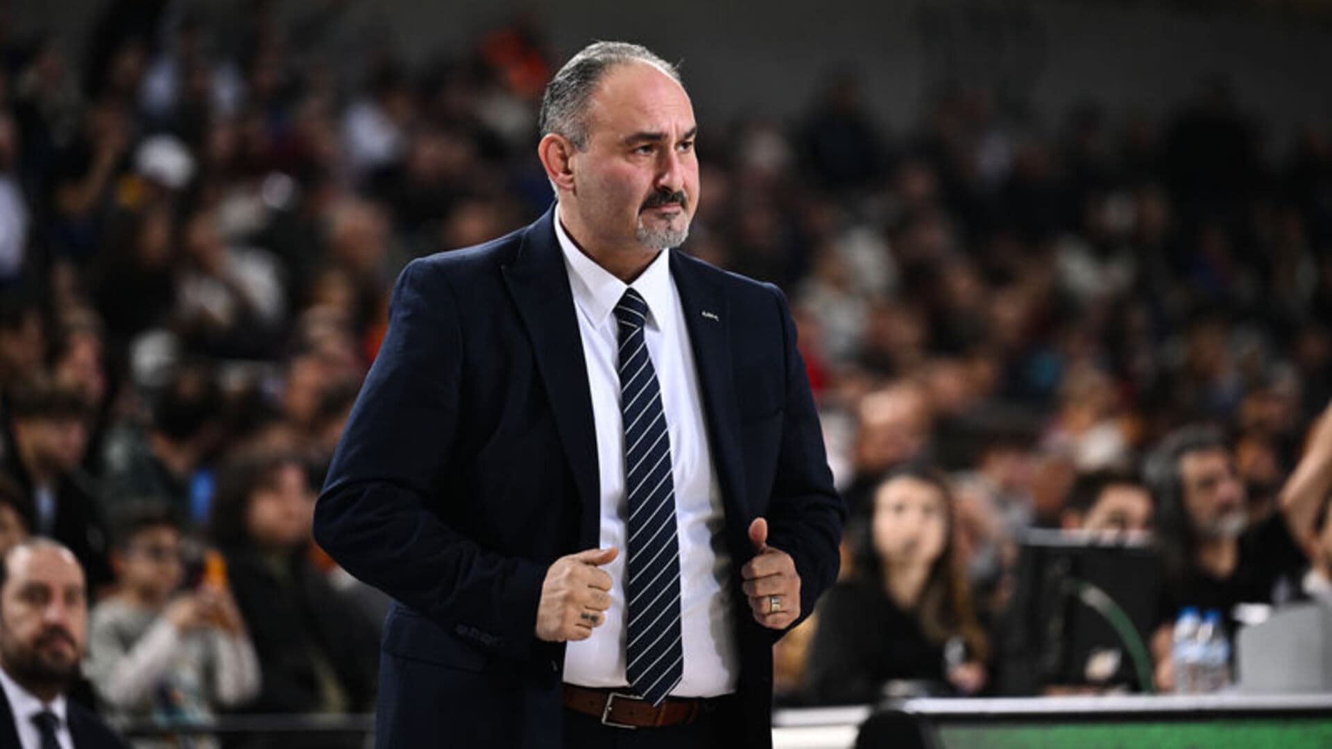 Selçuk Ernak'a Polonya'da büyük onur