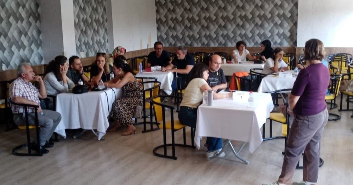 Burhaniye’de Harezmi Eğitim Modeli Öğretmen Eğitimi başladı
