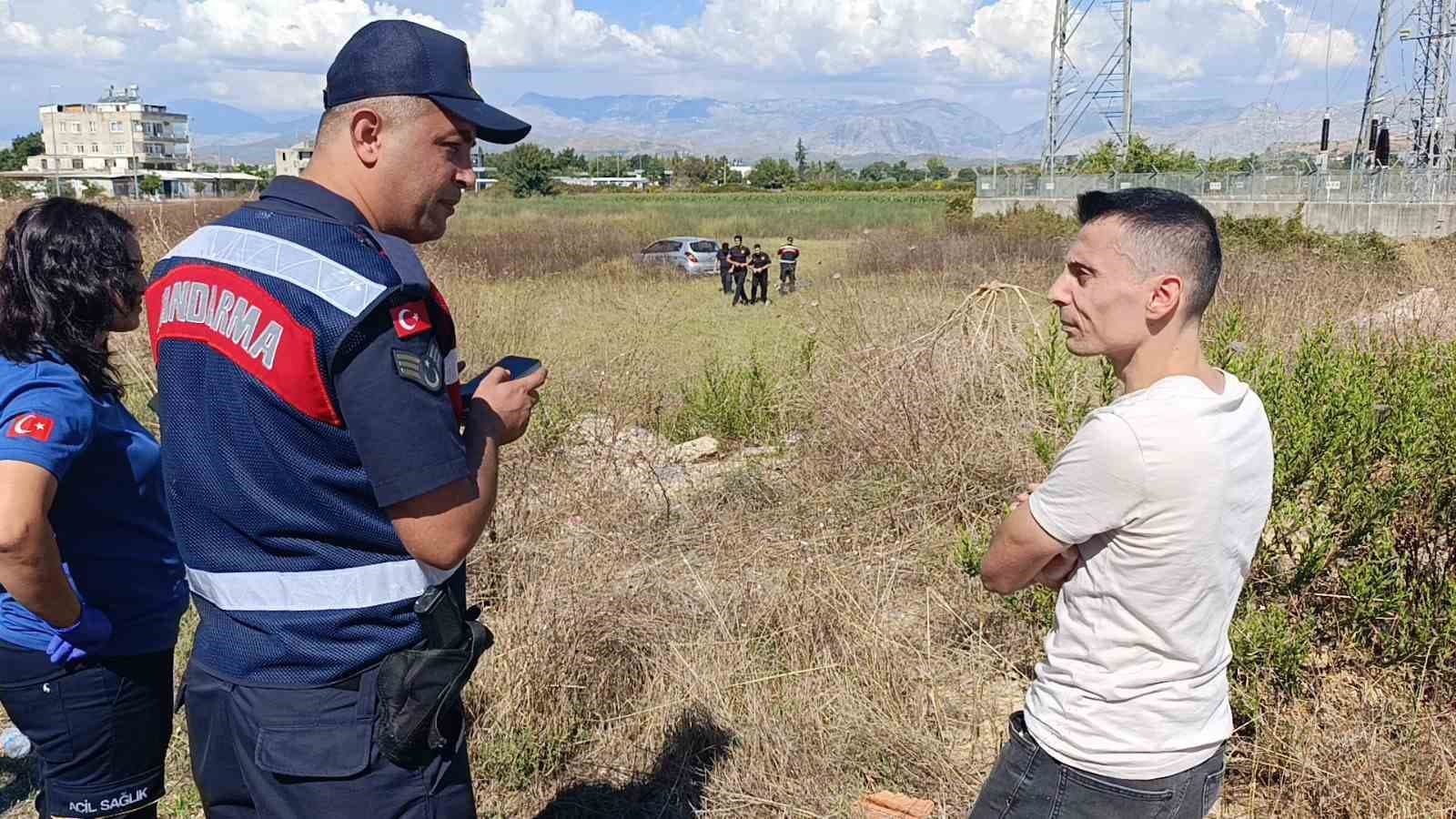 Manavgat'ta Tarlaya Savrulan Sürücü Kazadan Yarasız Kurtuldu