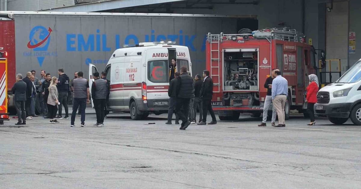Esenyurt'ta Depoda Feci Kaza: İki Tırın Arasında Sıkışan İşçi Hayatını Kaybetti