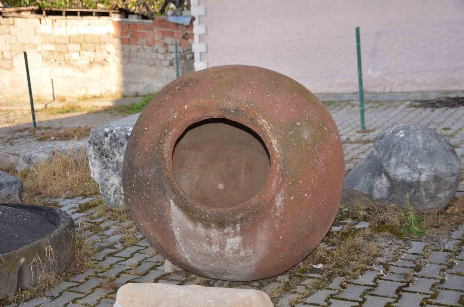 Bilecik'te Bulunan 1800 Yıllık Küpün Antik Dönemin Buzdolabı Olduğu Ortaya Çıktı