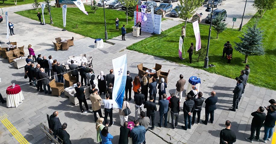Erzurum Teknik Üniversitesi 5 Yıllık Tam Akreditasyon Başarısını Kutladı