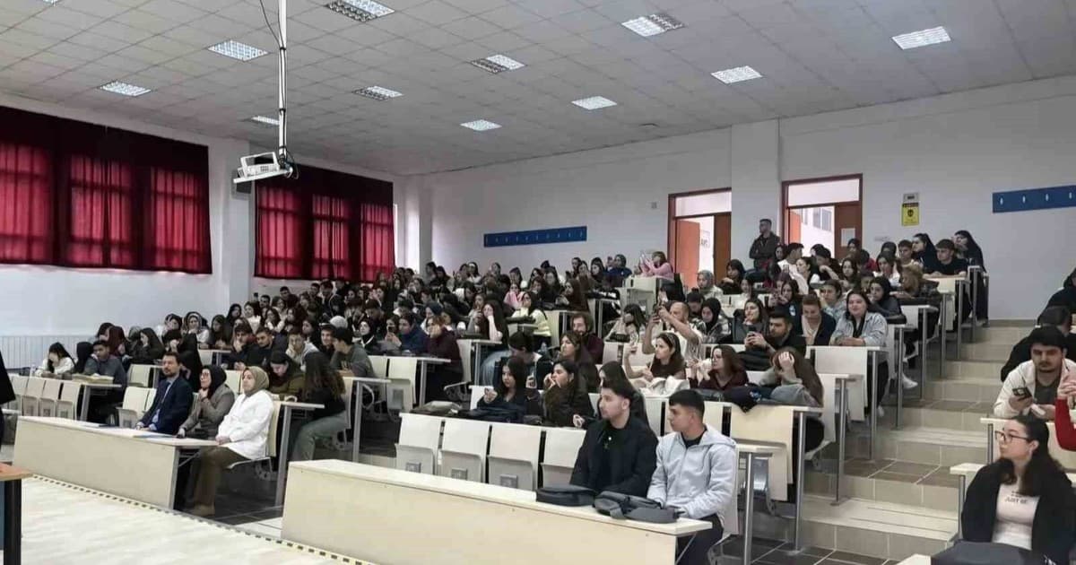 Hisarcık MYO Öğrencilerine Bağımlılıkla Mücadele Eğitimi Verildi