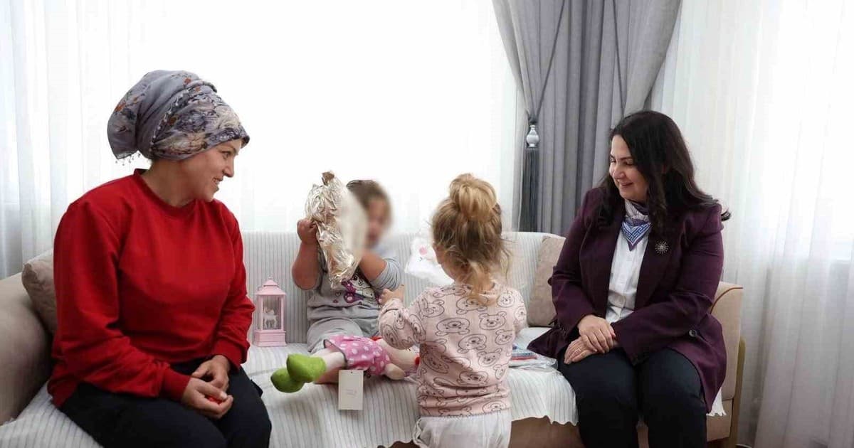 Elif Makas Devlet Korumasındaki Çocukları Ziyaret Etti