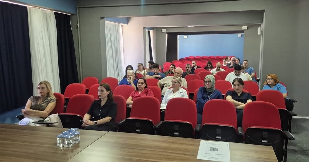 Söke Devlet Hastanesi'nde Sağlık Personeline Diyabet Eğitimi Verildi