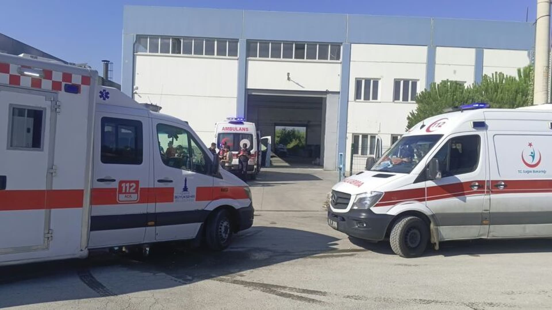 İzmir'de Fabrikada Patlama: 7 İşçi Yaralandı