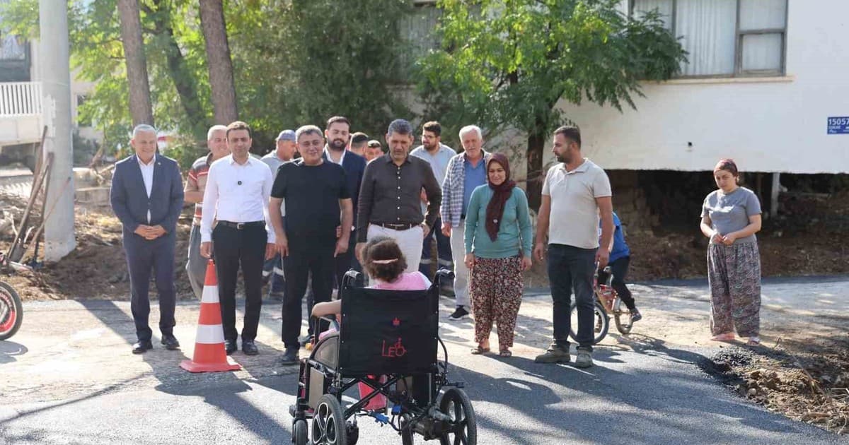 16 Yaşındaki Hatice'nin Ulaşım Engelini Aksu Belediyesi Aşfalt Çalışmasıyla Aştı