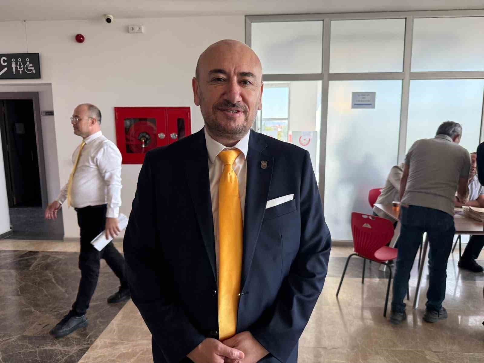 Aydın Ticaret Odası'nda Sandık Heyecanı: Üyeler Seçim İçin Sandık Başında