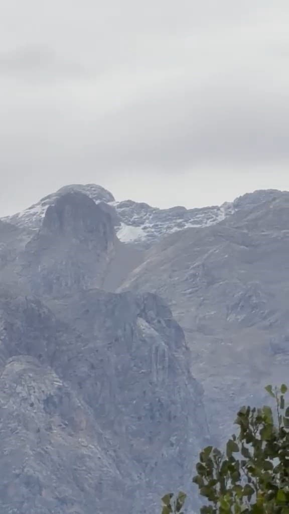 Tunceli'nin Yüksek Kesimlerinde Beyaz Örtü: Mevsimin İlk Karı Yağdı