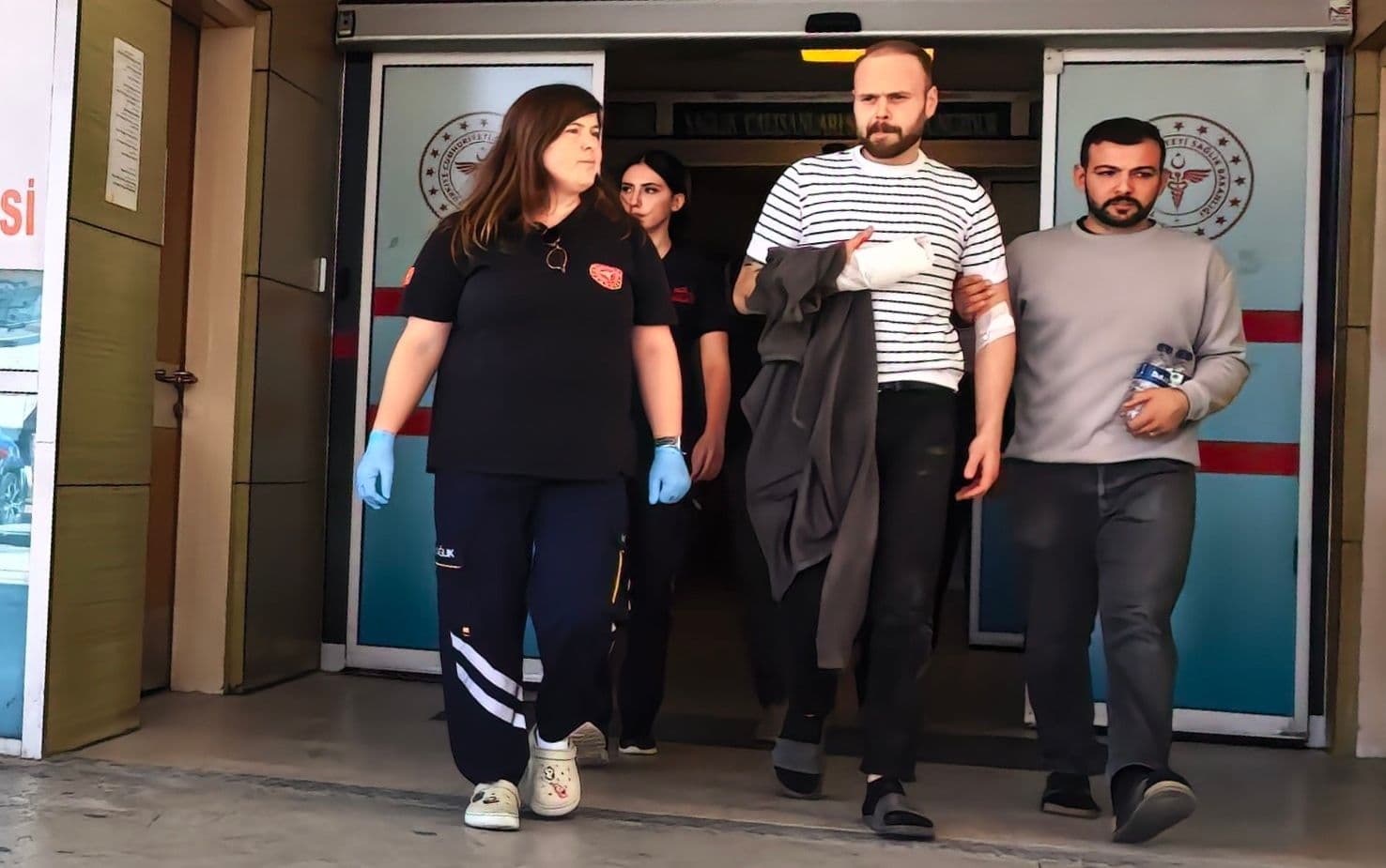 İnegöl'de İş Kazası: Mobilya İşçisi Daire Testereye Elini Kaptırdı