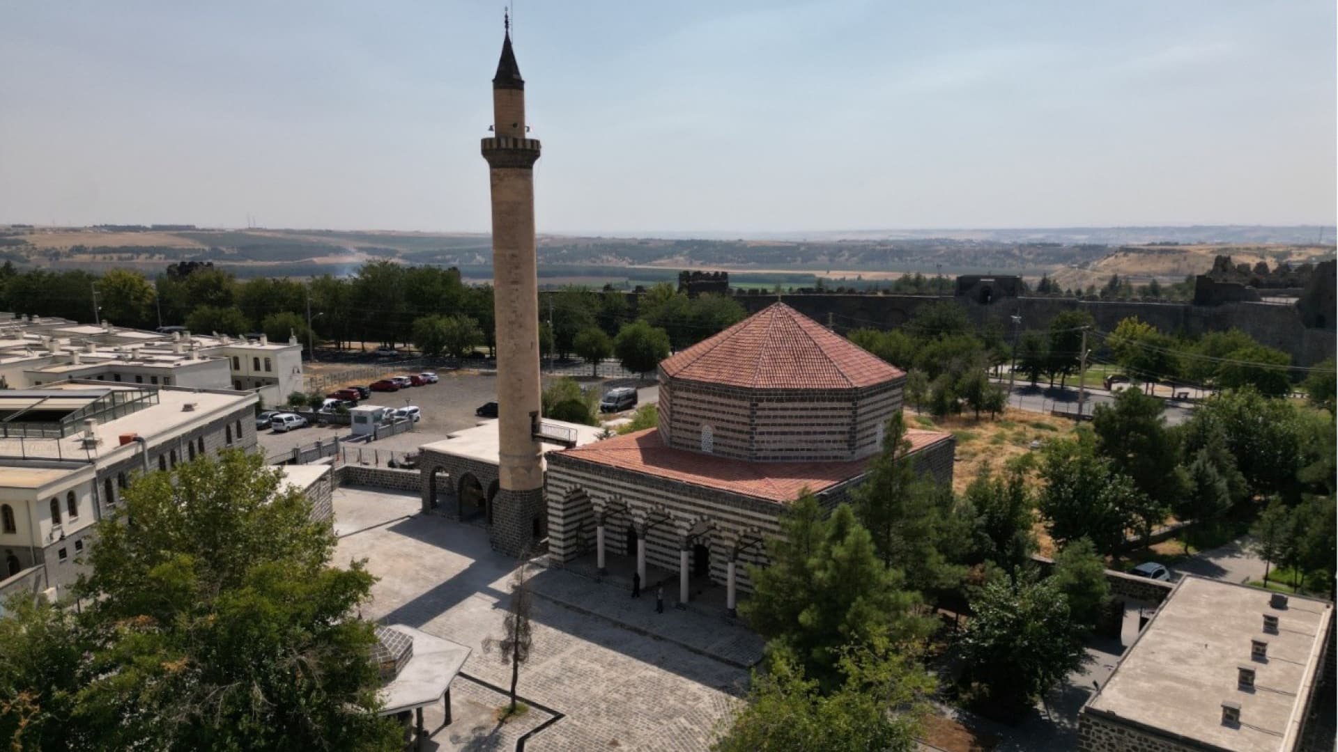 Depremde Hasar Gören 6 Tarihi Cami Restorasyonun Ardından İbadete Açılıyor