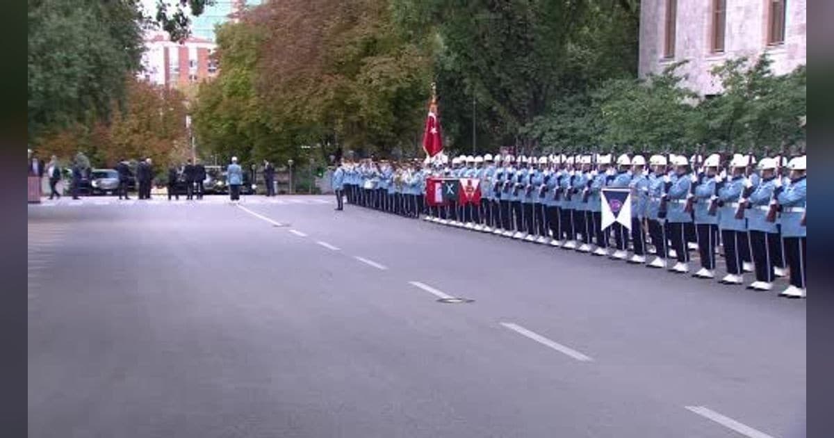 Cumhurbaşkanı Erdoğan TBMM'de Törenle Karşılandı