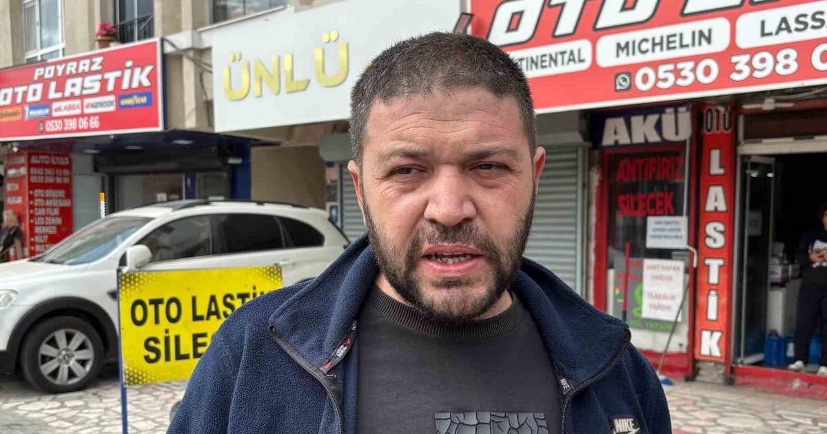 Ankara'da Elektrikli Bisikletliye Otomobil Çarptı: Kaza Anı Kamerada
