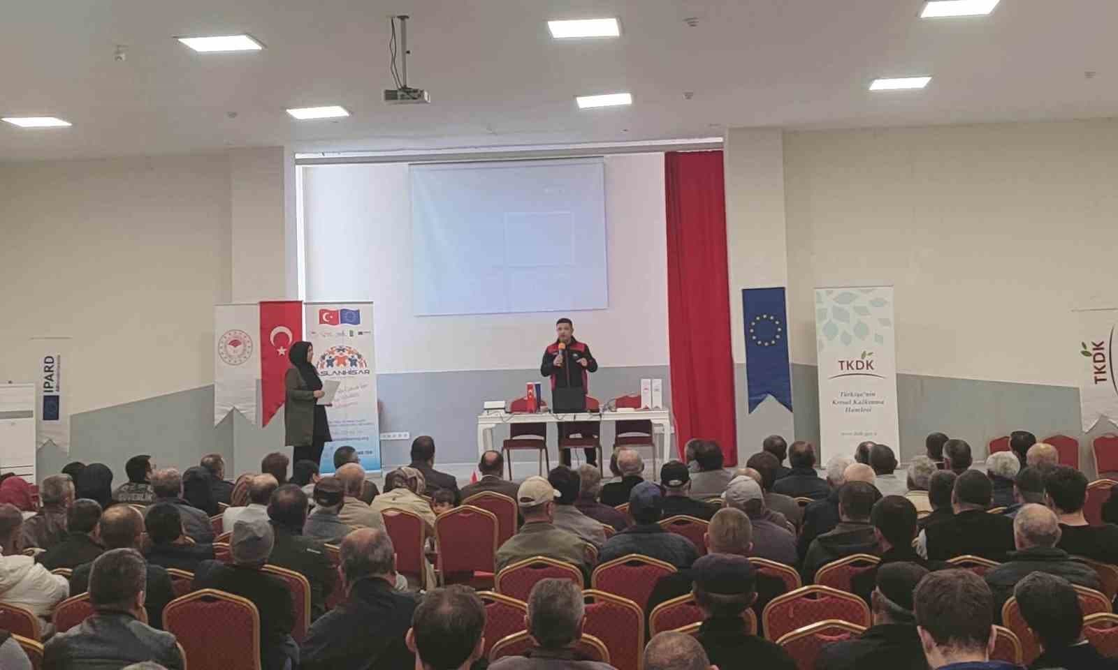 Çavdarhisar'da Çiftçi ve Yatırımcılara Kırsal Kalkınma Destekleri Anlatıldı