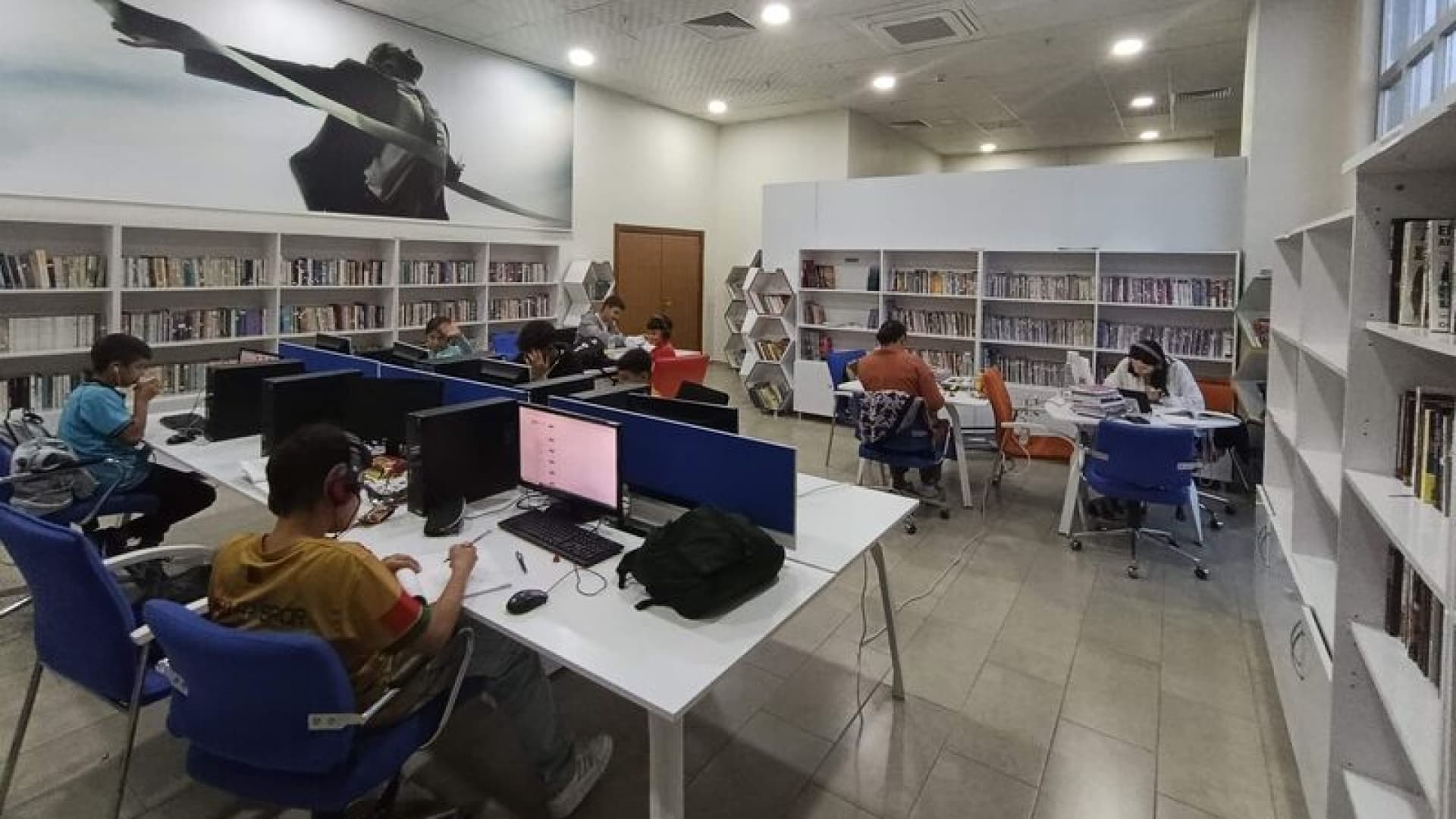 Arguvan'da Gençlere 24 Saat Hizmet Veren Kütüphane İmkânı
