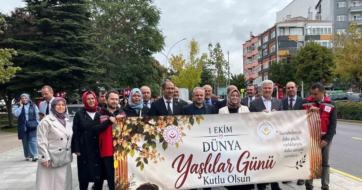 Çorum'da Yaşlılar İçin Anlamlı Farkındalık Yürüyüşü Düzenlendi